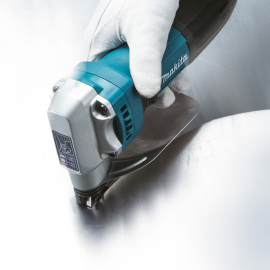 Листовые ножницы по металлу Makita JS1602 в аренду