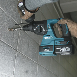 Аккумуляторный перфоратор Makita DHR242Z в аренду